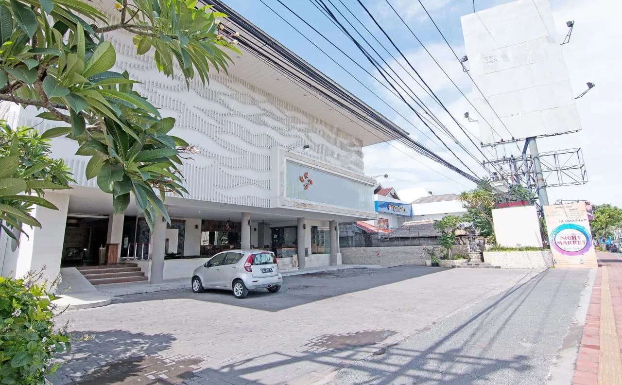 Adhi Jaya Sunset Hotel 4
