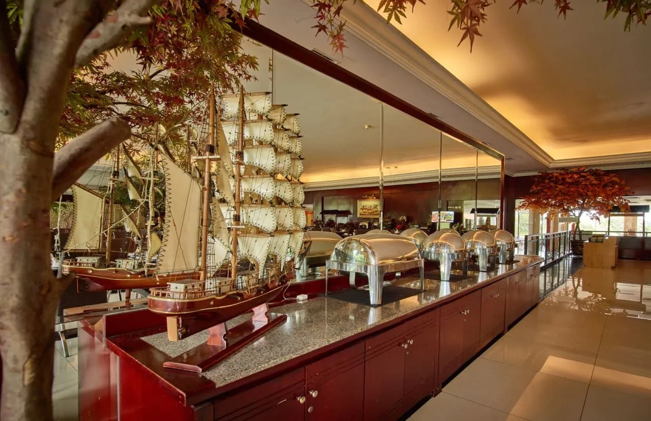 Aston Cimone Hotel & Convention Center 3