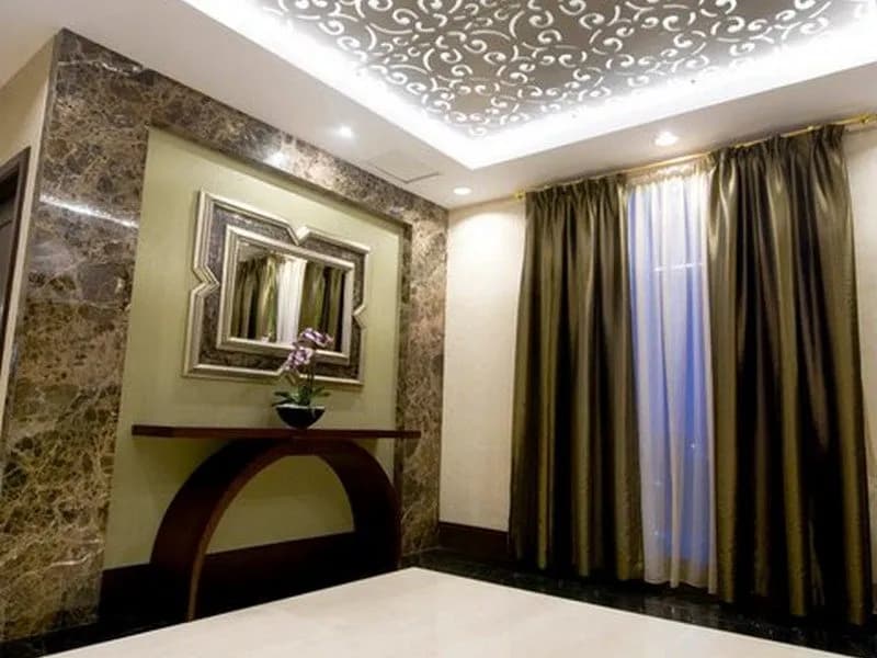 Emerald Garden International 3