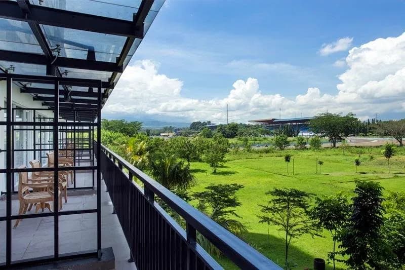 Lorin Sentul Hotel 5