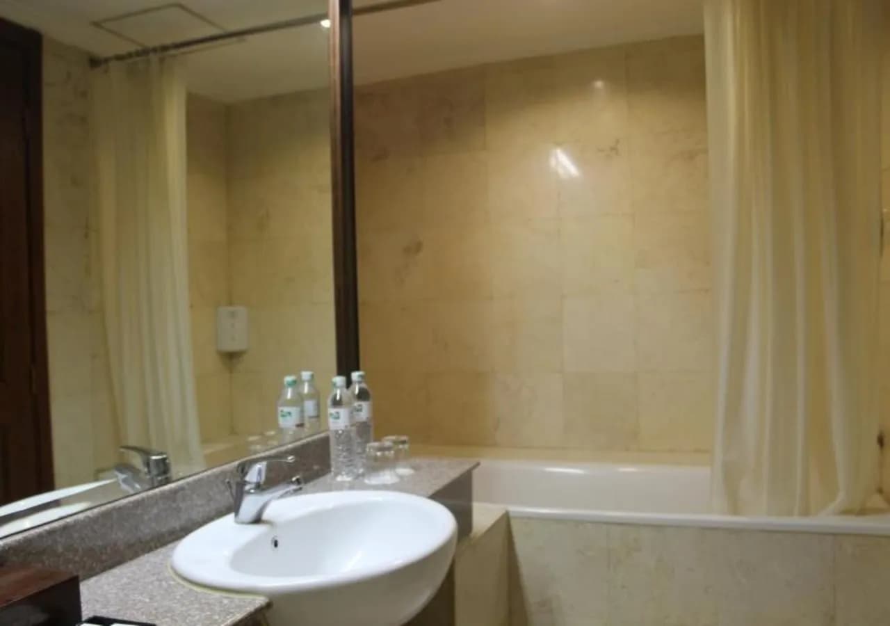Grand Zuri Pekanbaru 5