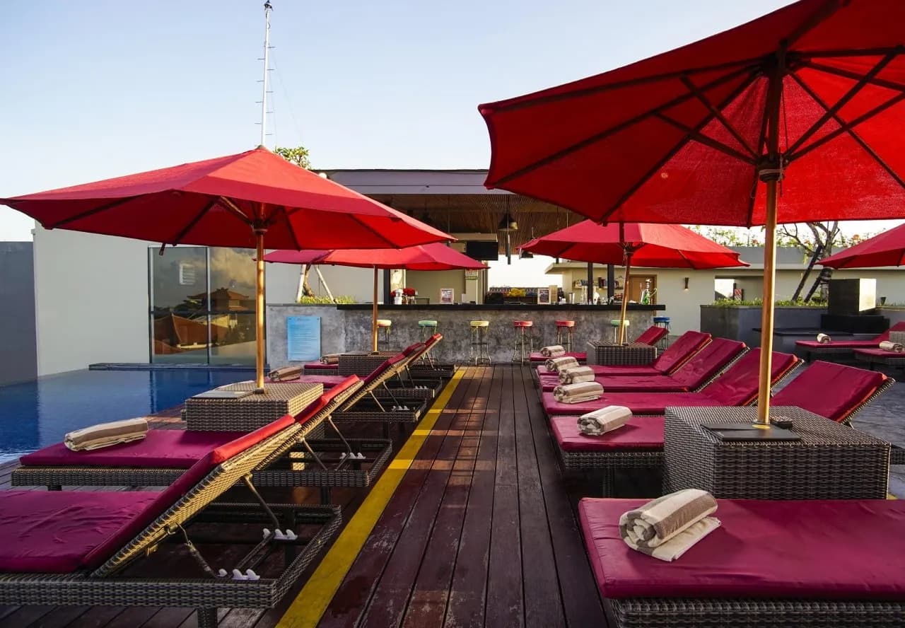 SEVN Legian Hotel 3