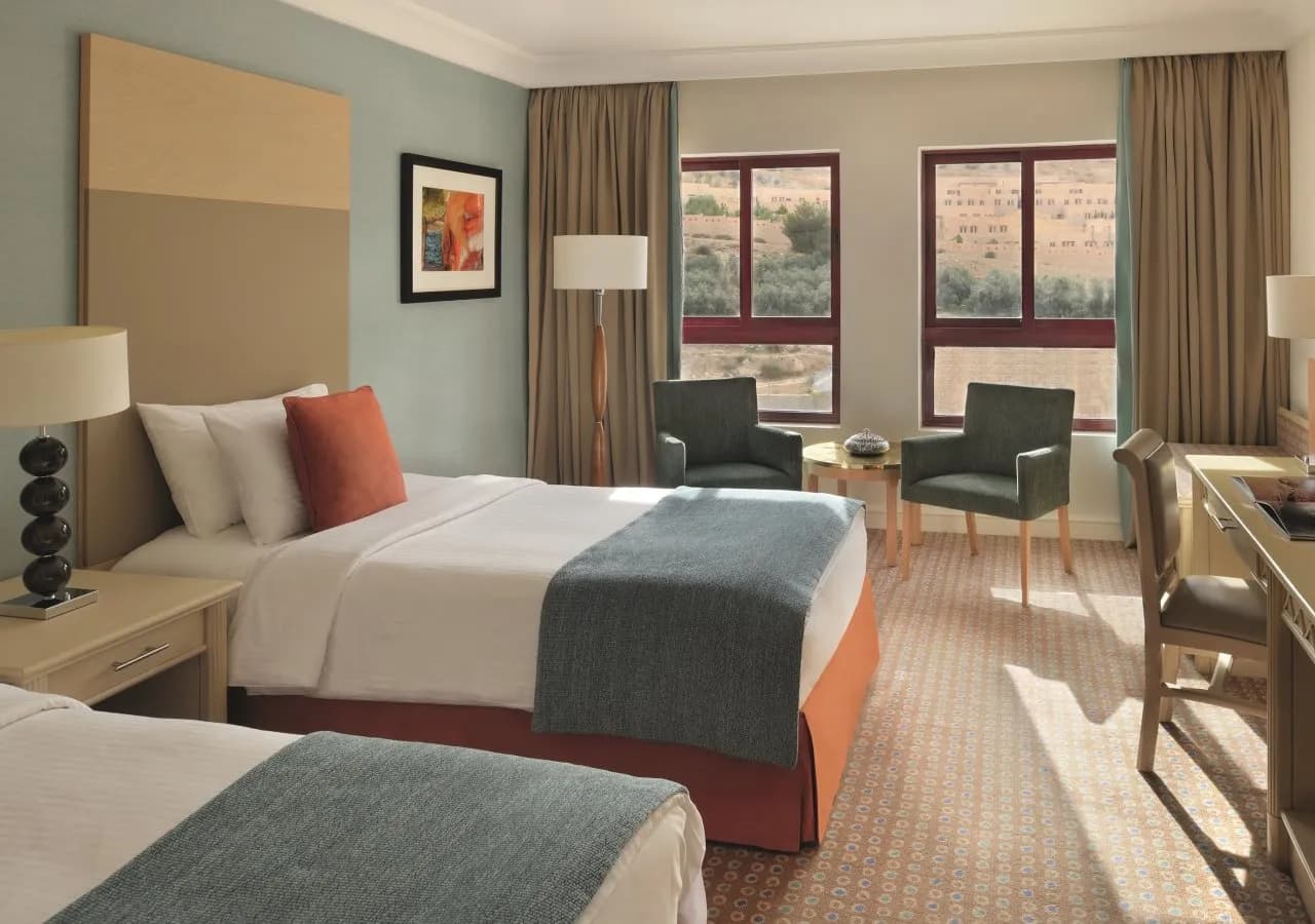 Mövenpick Resort Petra 4