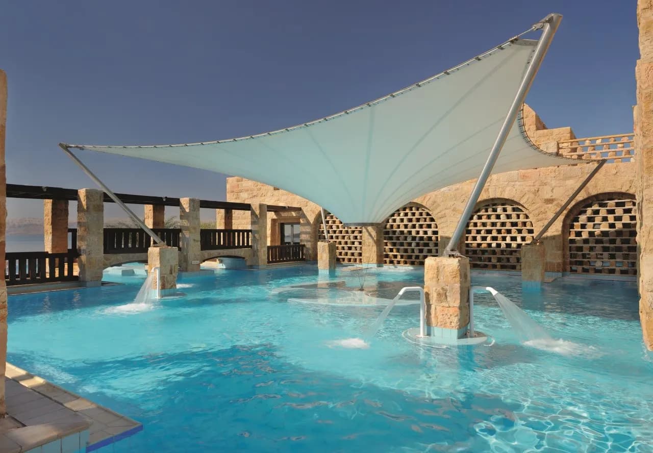 Mövenpick Resort & Spa Dead Sea 5
