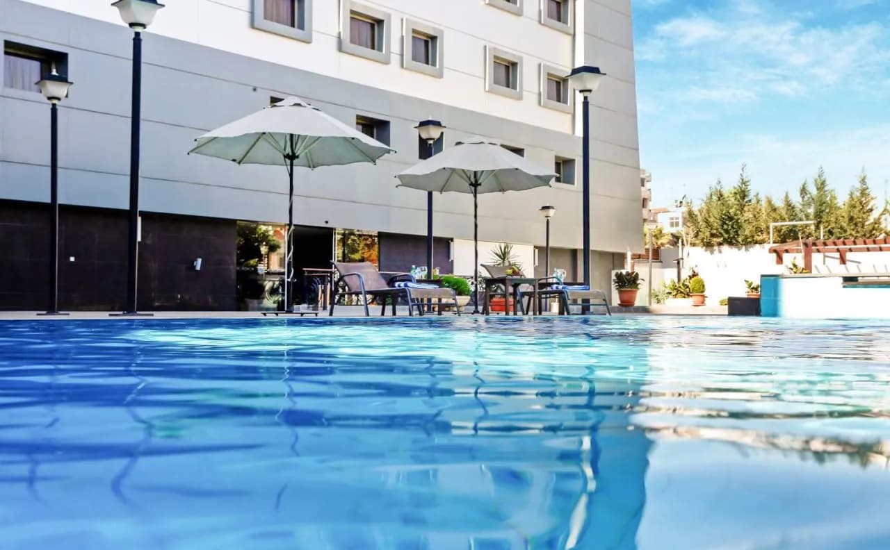 Geneva Hotel 5