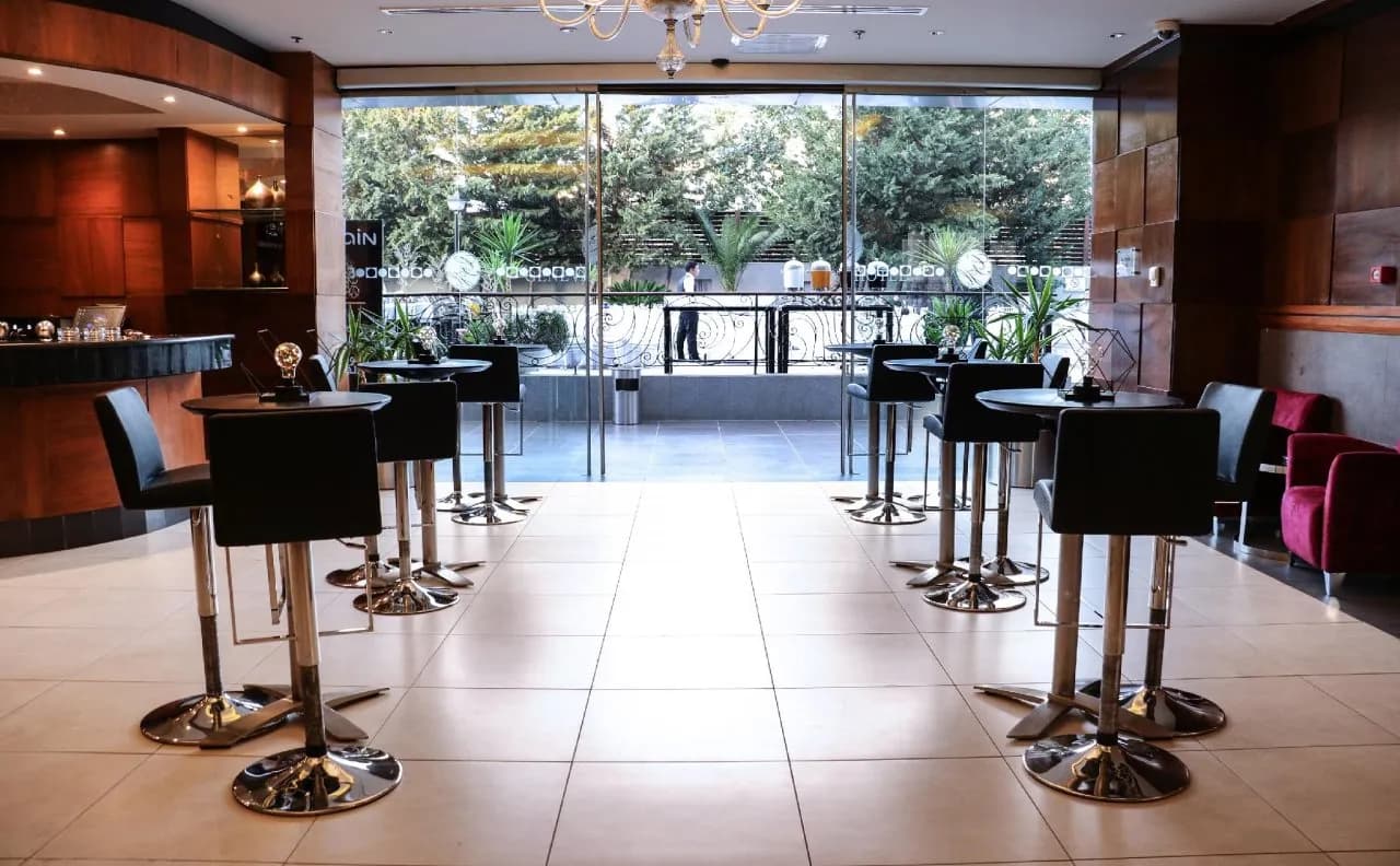 Geneva Hotel 3