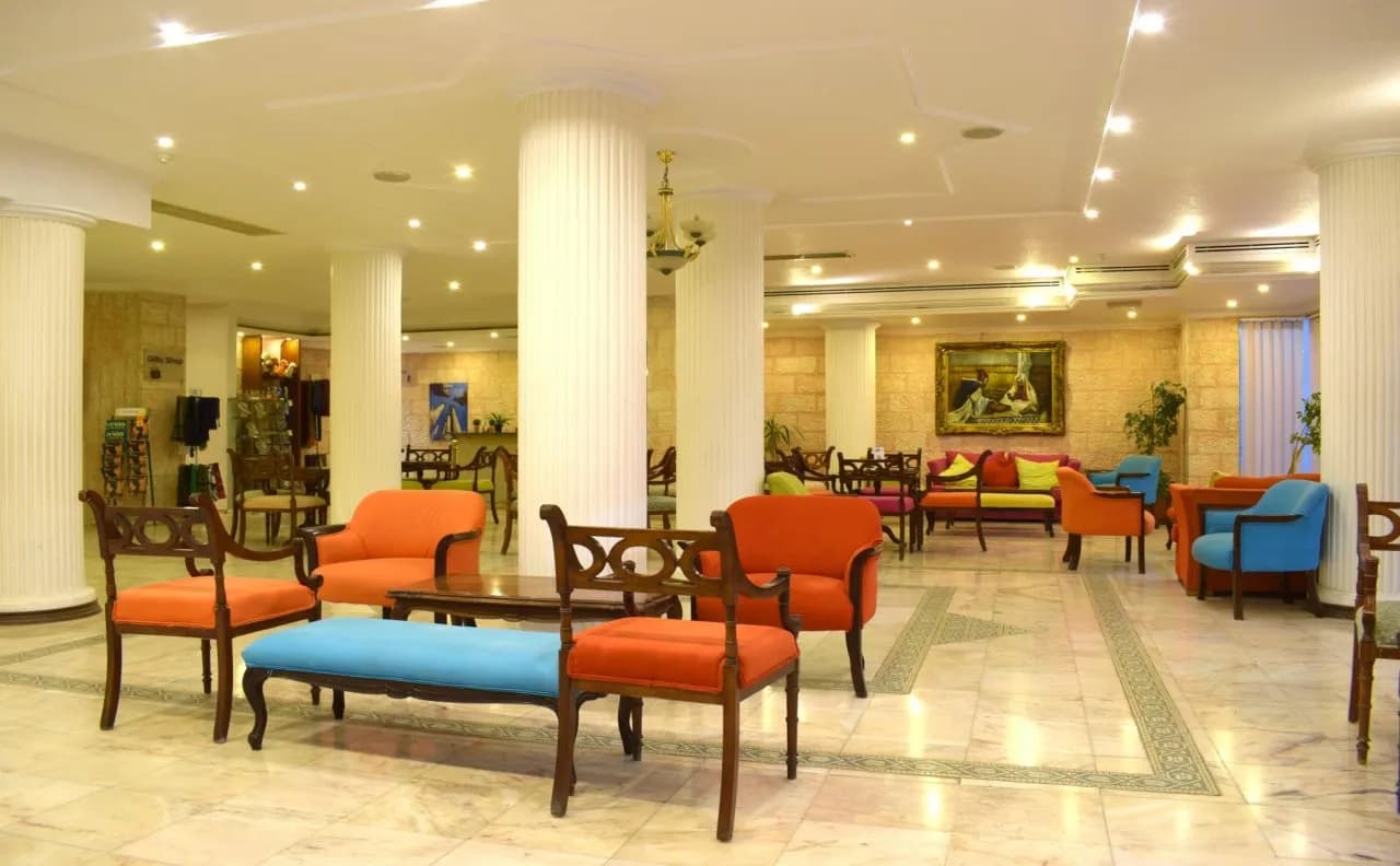 Edom Hotel 4