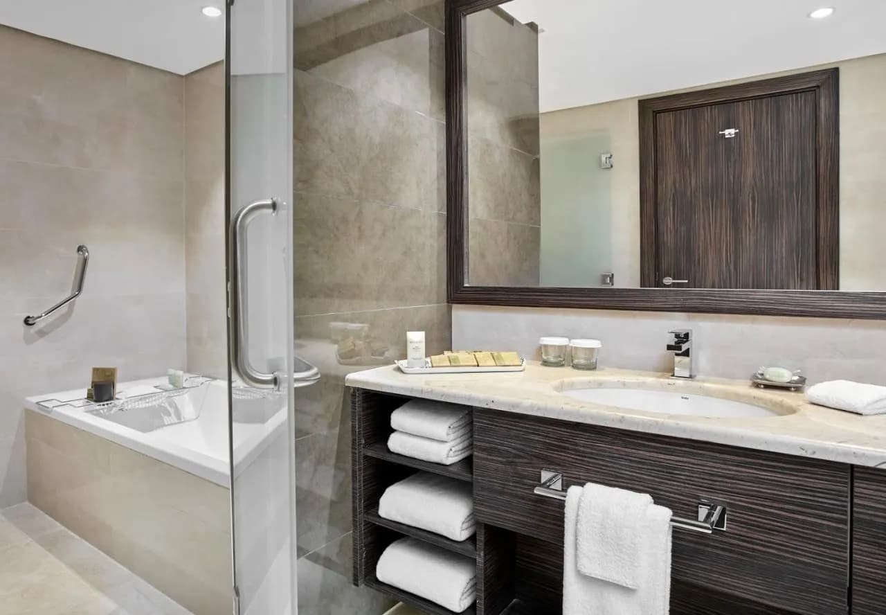 Crowne Plaza Kuwait Al Thuraya City 4