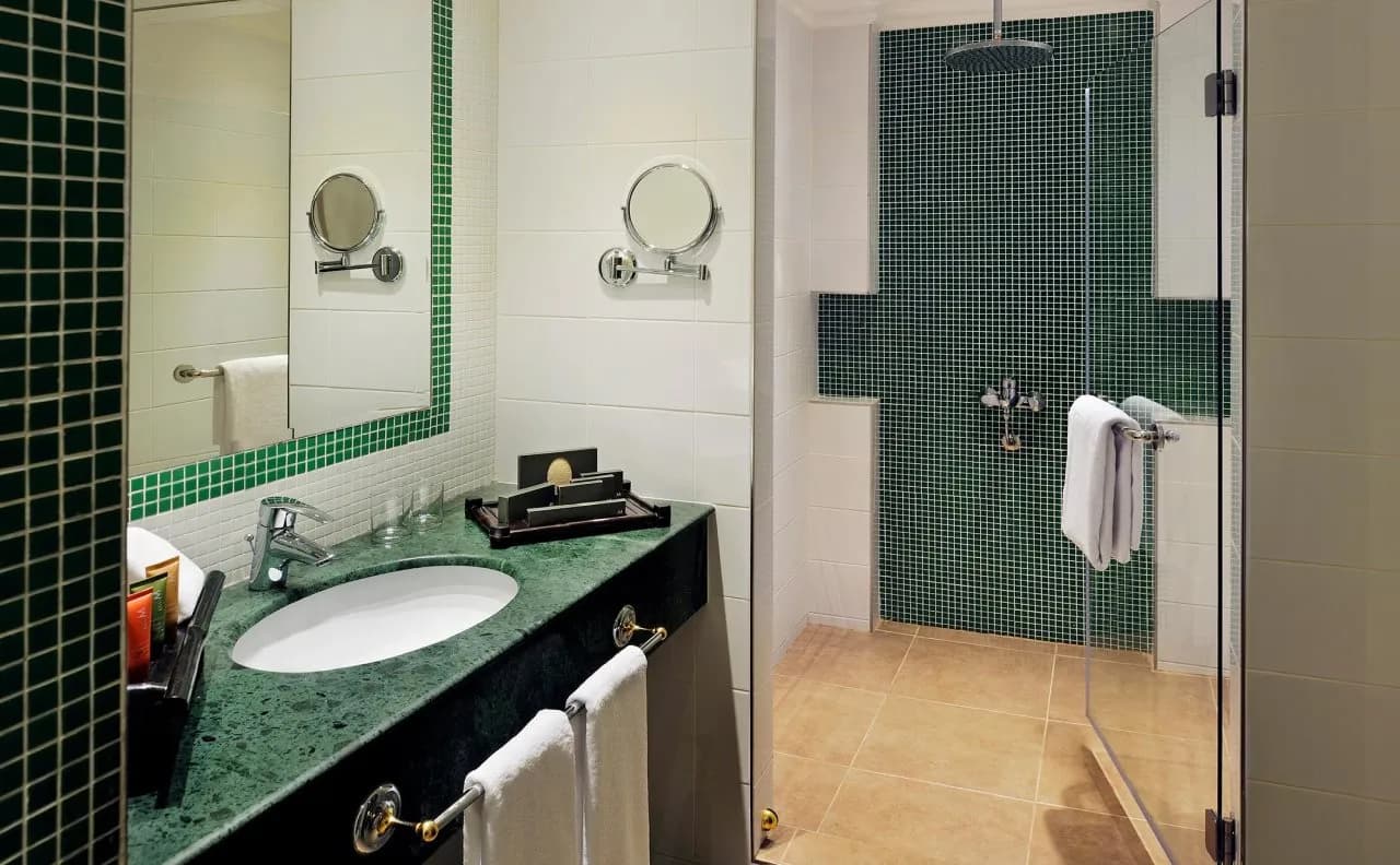 Montrose - A Mayfair Collection Hotel 2
