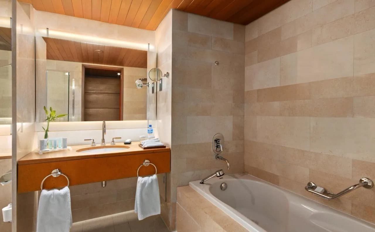 Hilton Kuwait Resort 4