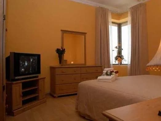 Le Royal Express Sharq Hotel 2