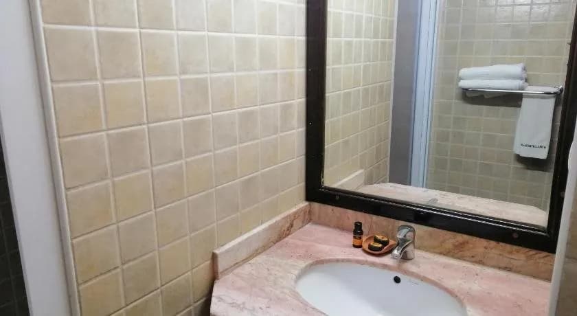 Intouriste Hotel & Suites 5
