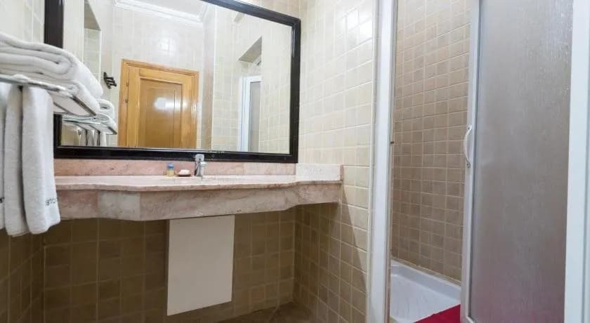 Intouriste Hotel & Suites 3