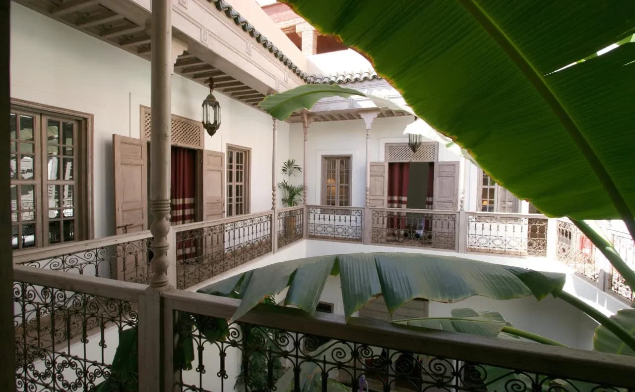 Riad Altair 5