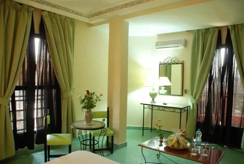 Hotel Nouzha 5