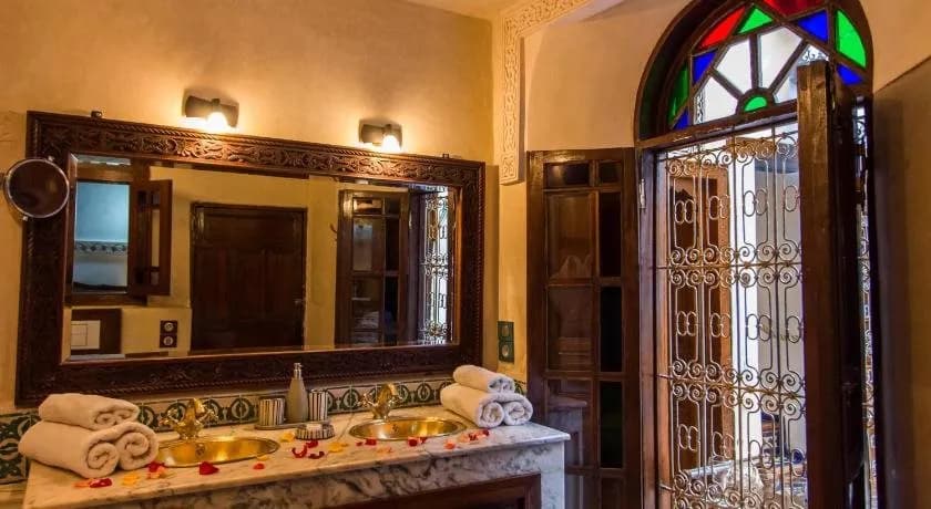 Riad Les Remparts De Fès 2