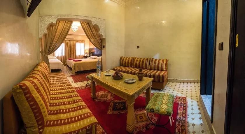 Riad Omar 4
