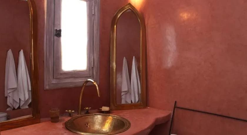 Riad O2 2