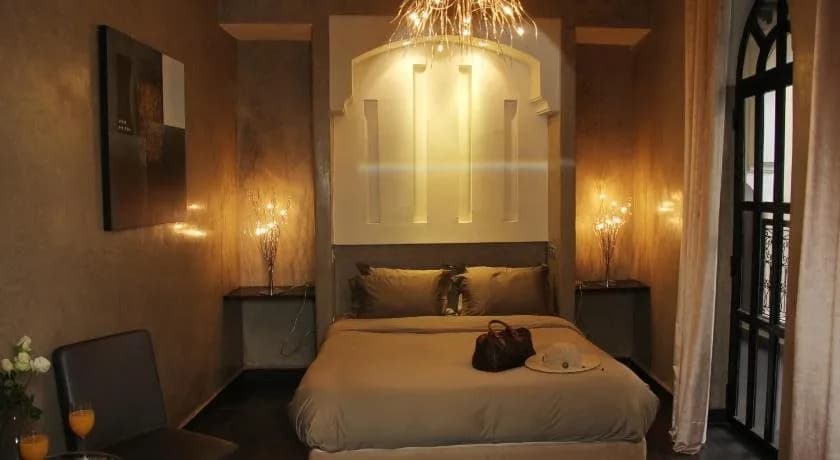 Riad Carllian 4