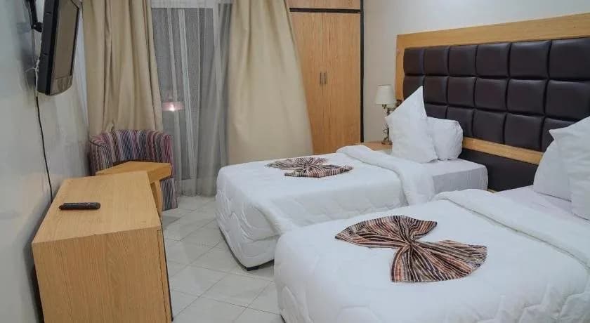 Oscar Hotel 5