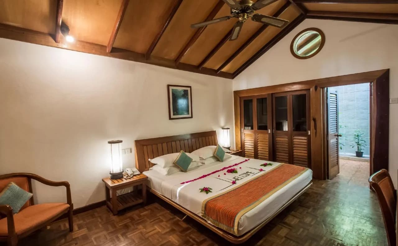 NH Collection Maldives Reethi Resort 4