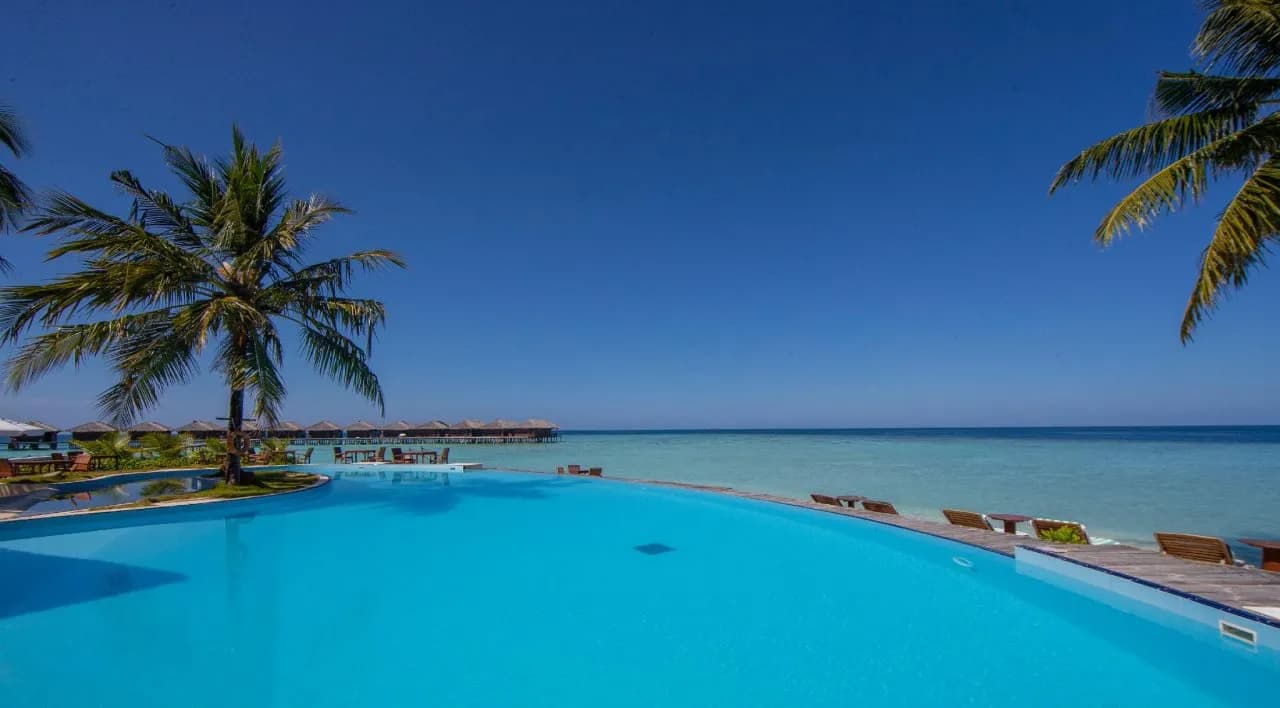 Filitheyo Island Resort 5