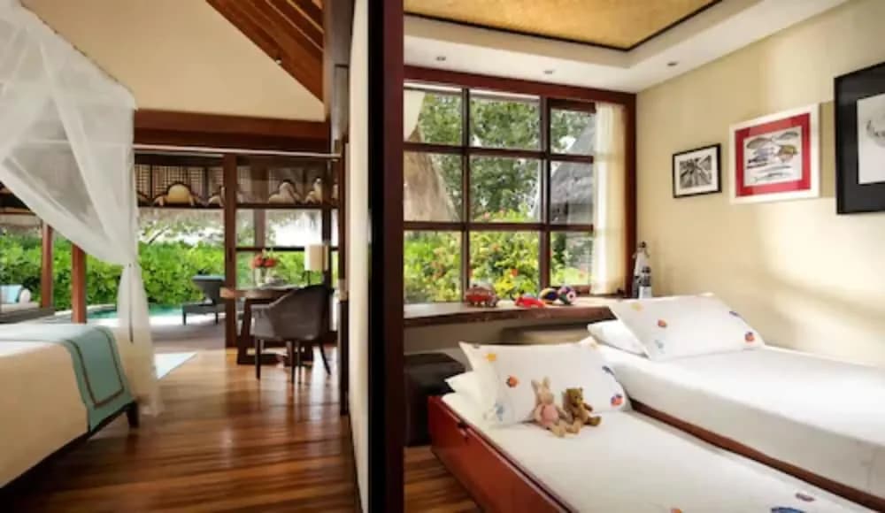 Four Seasons Resort Maldives at Kuda Huraa 2