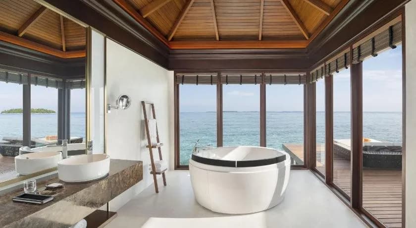 Sheraton Maldives Full Moon Resort & Spa 2