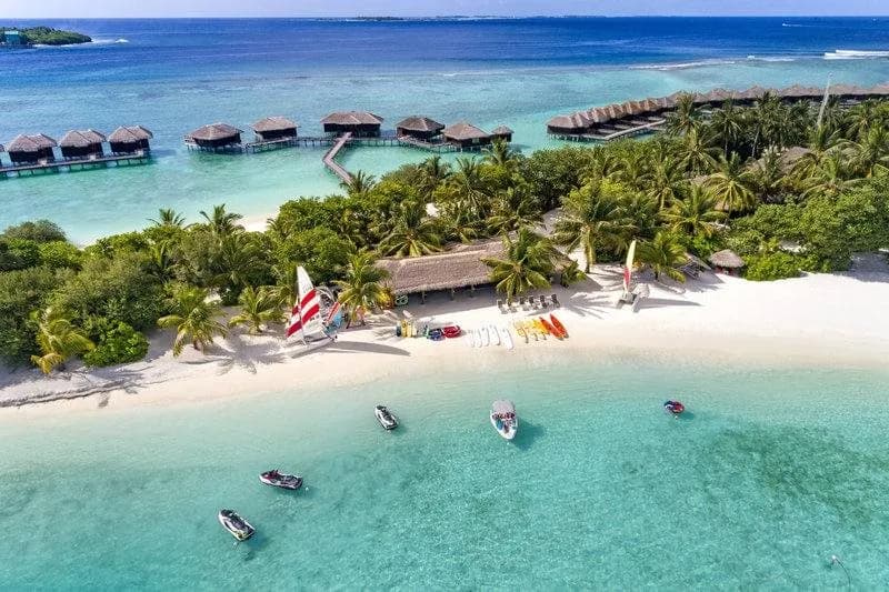 Sheraton Maldives Full Moon Resort & Spa