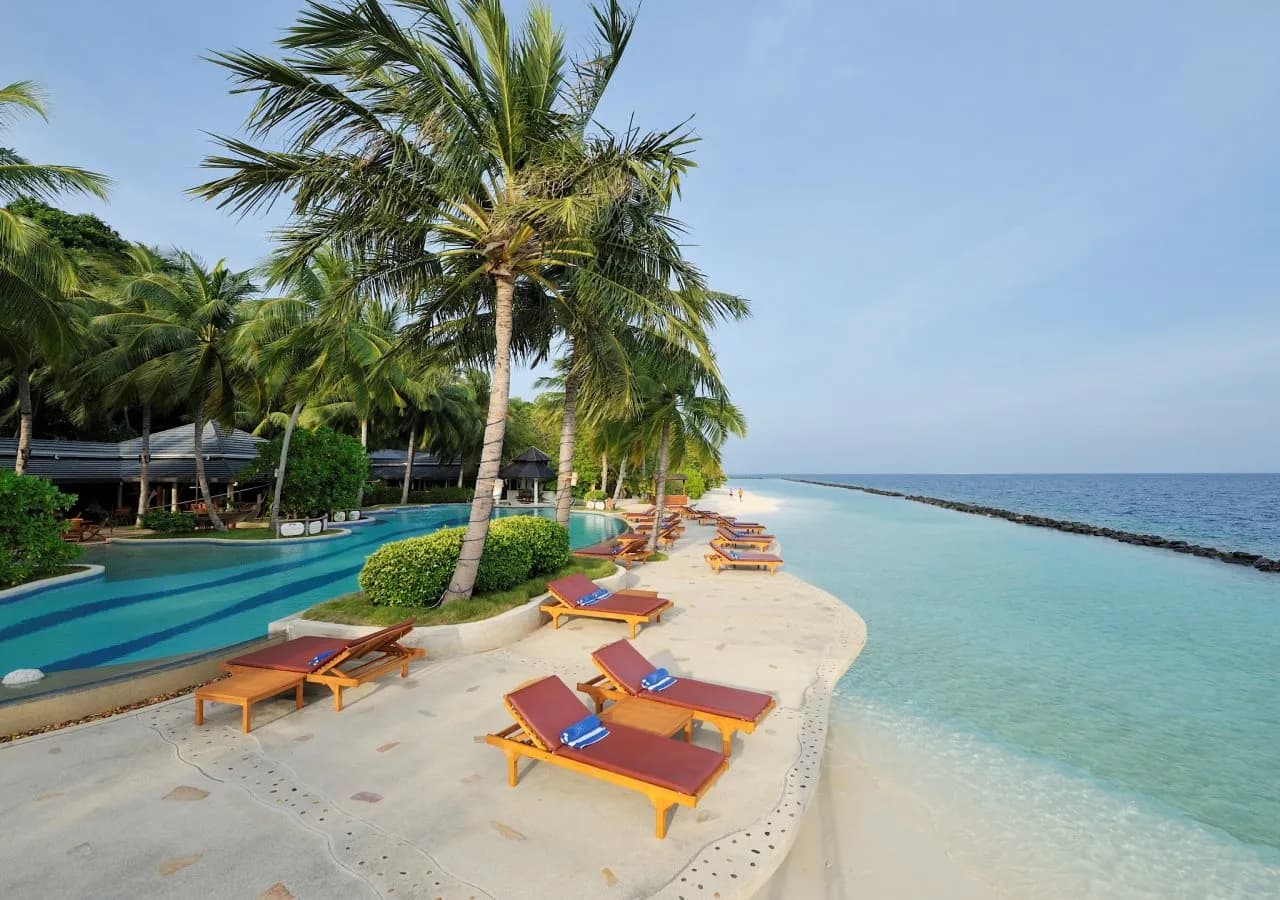 Royal Island Resort & Spa 5