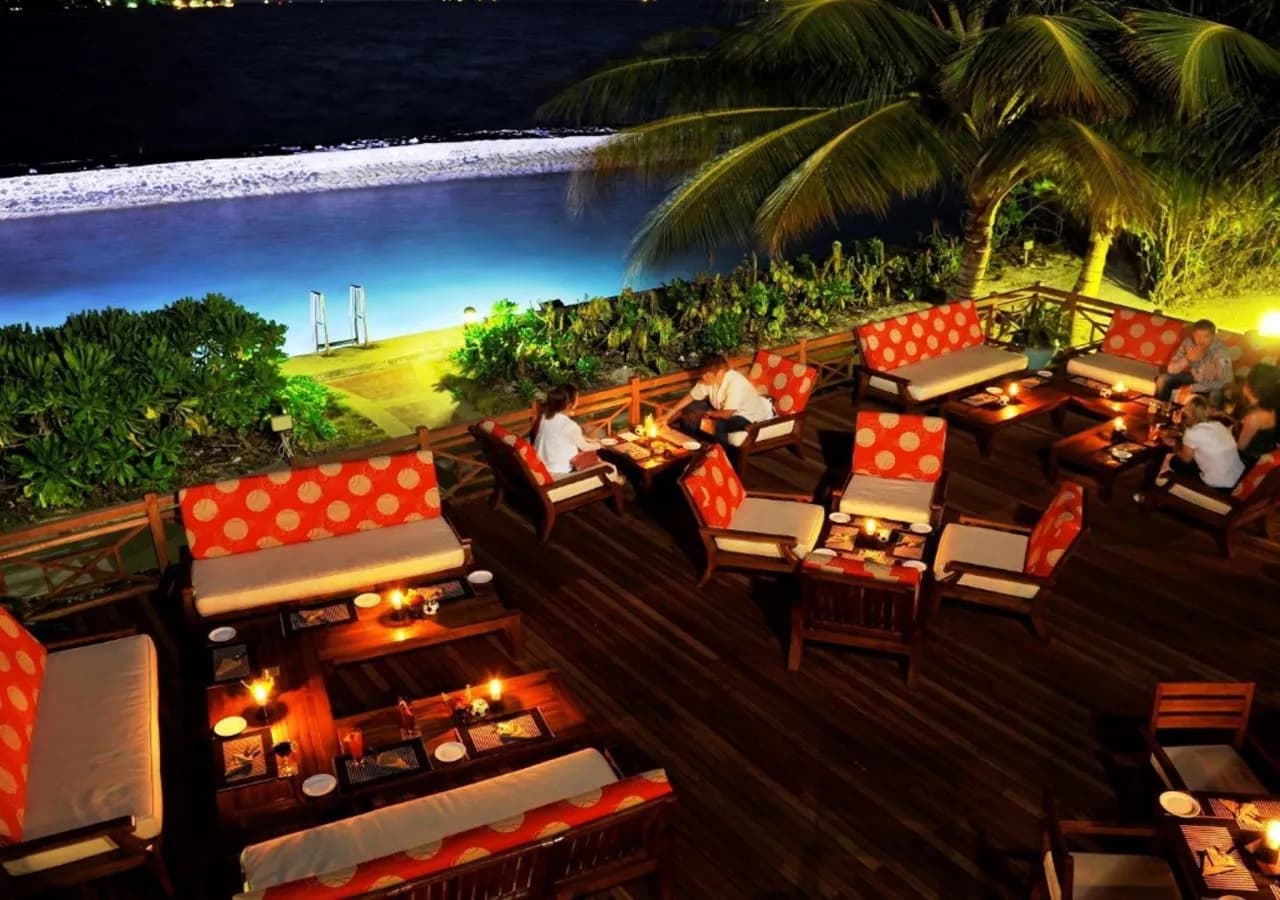 Hulhule Island Hotel 2