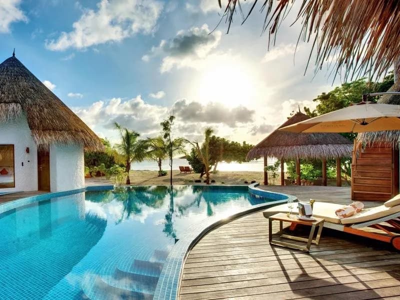 Hideaway Beach Resort & Spa 4