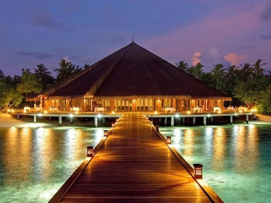 Hideaway Beach Resort & Spa 3