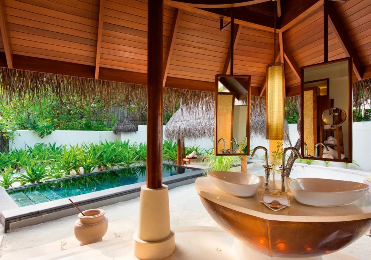 Constance Halaveli Maldives 3