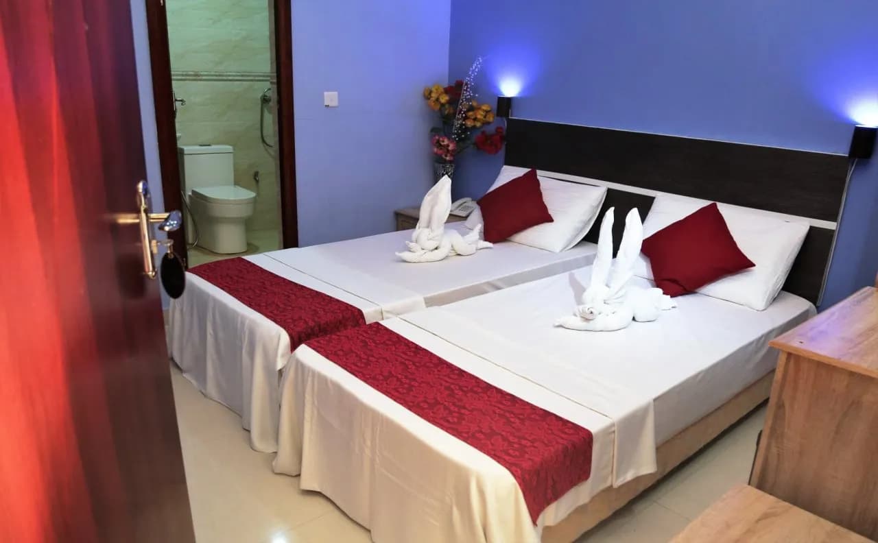Elite Beach Inn 2