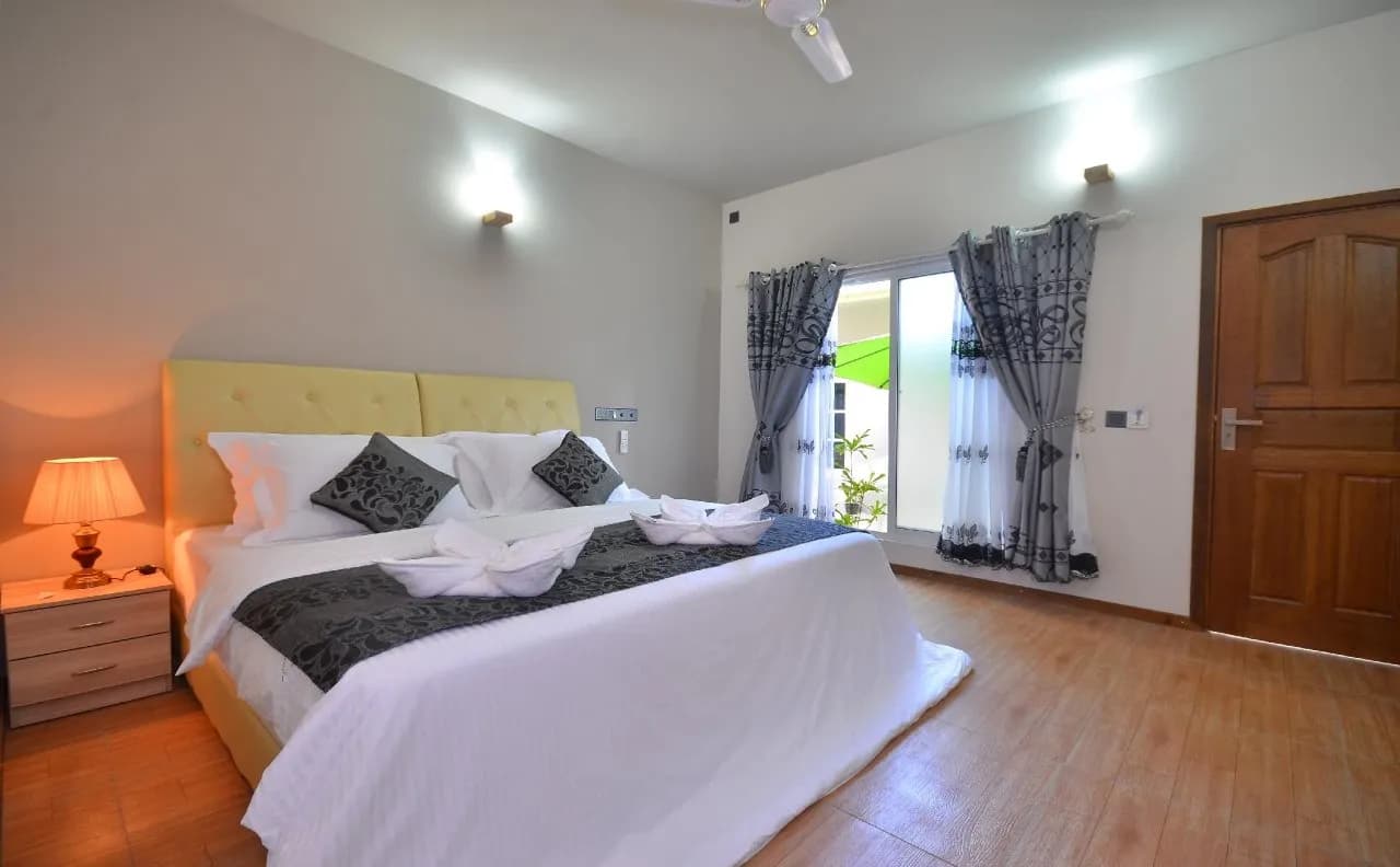 Ukulhas Inn 2