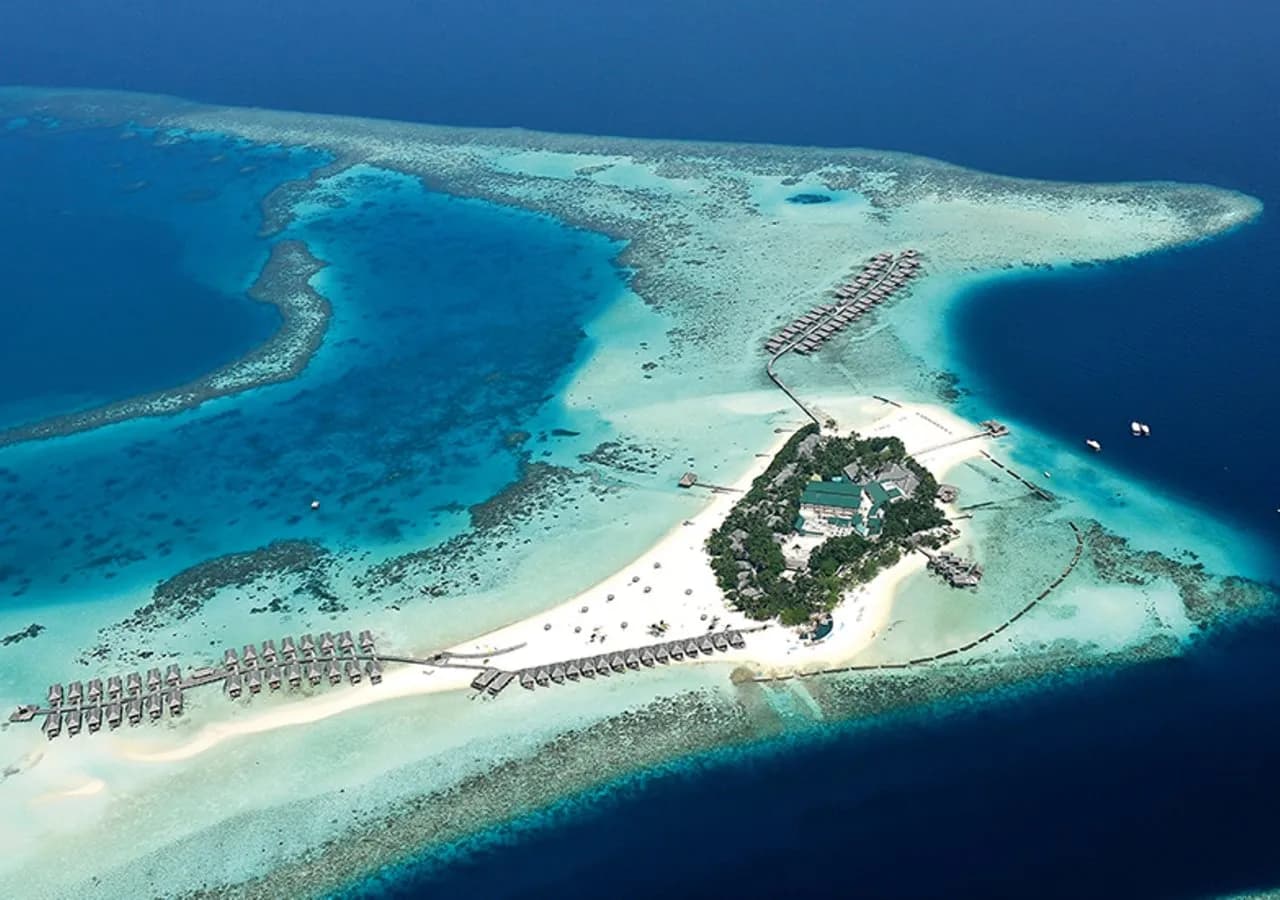 Constance Moofushi Maldives