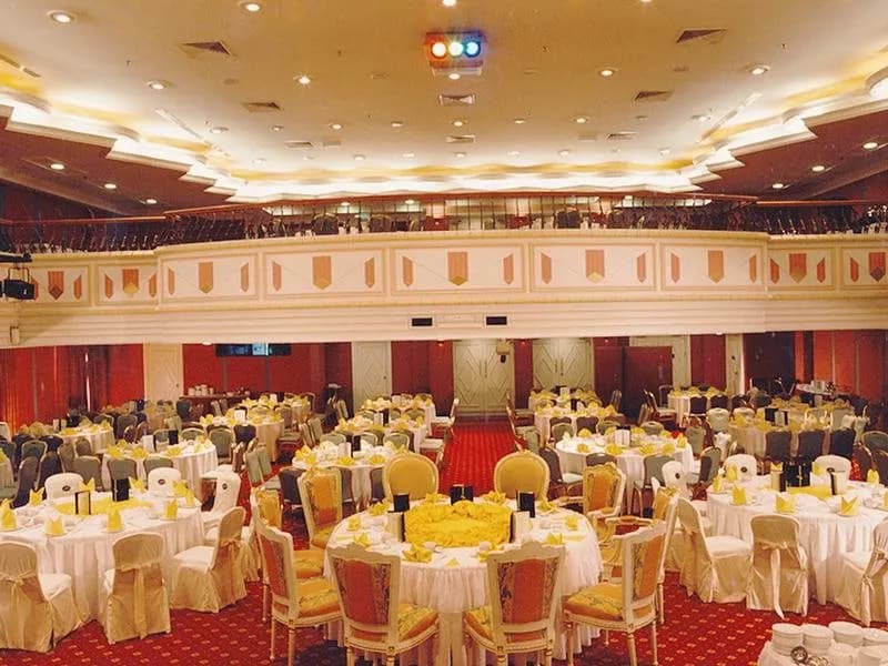 Merdeka Palace Hotel & Suites 5