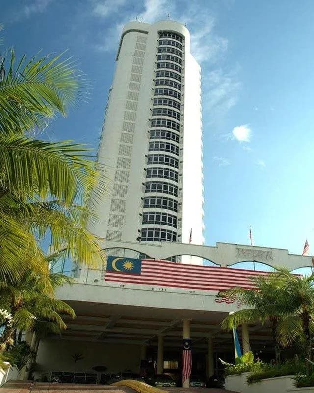 Rainbow Paradise Beach Resort