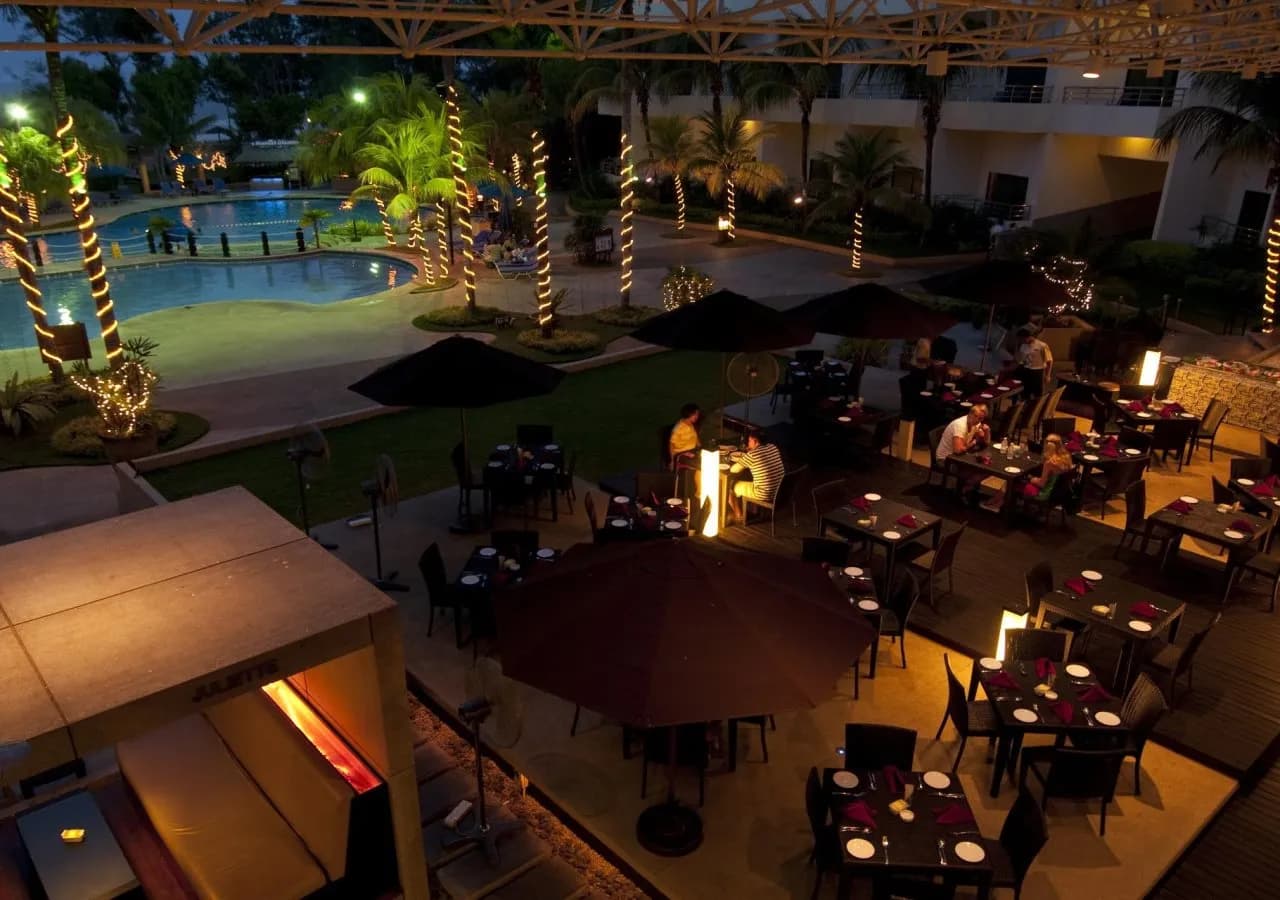 Swiss-Grand Beach Resort Kuantan 4