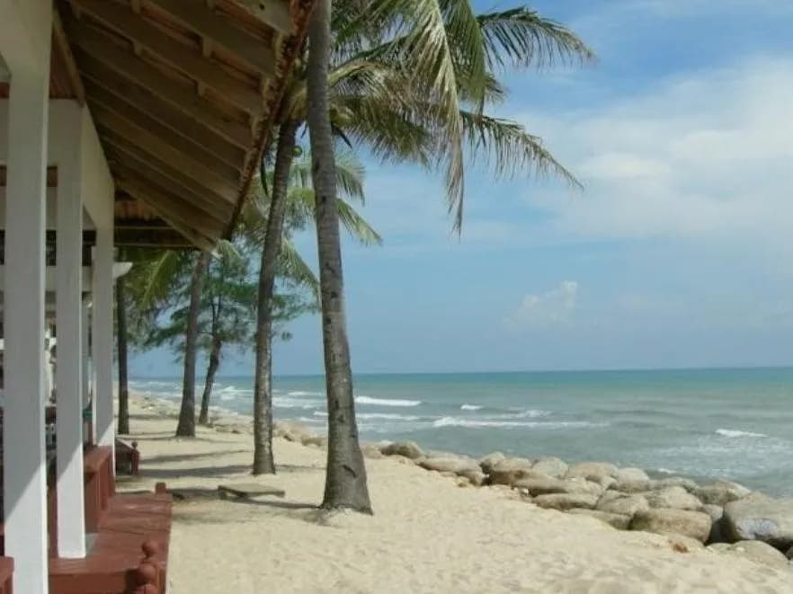 Sutra Beach Resort 5