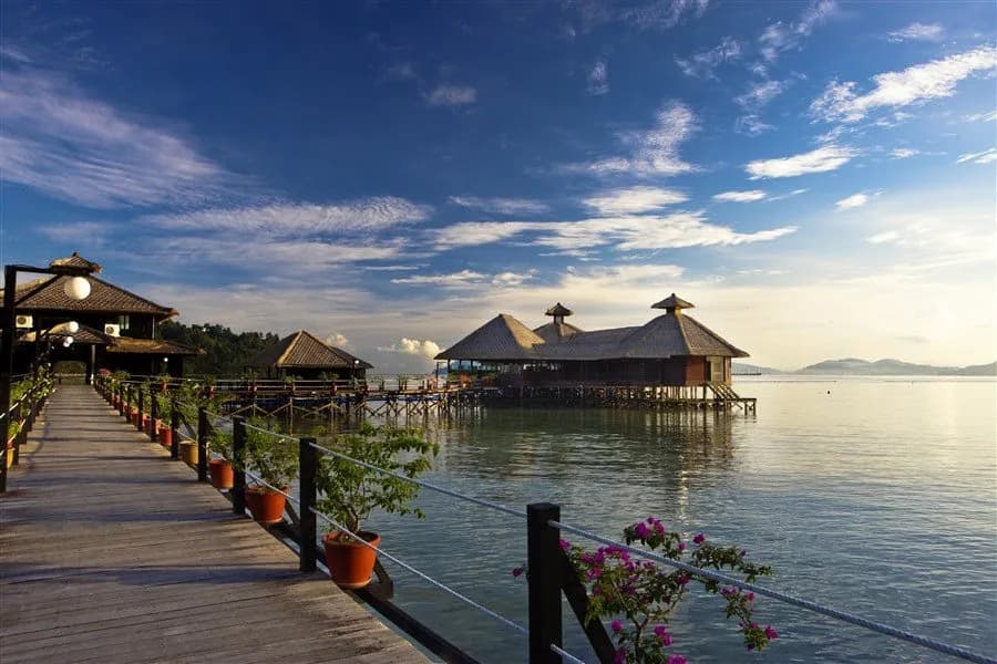 Gayana Marine Resort 4
