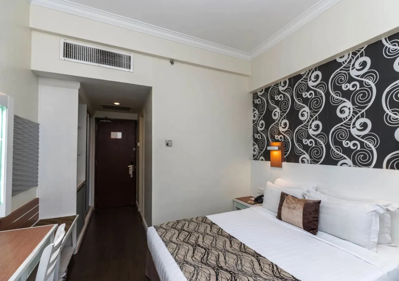 Regalodge Hotel 2