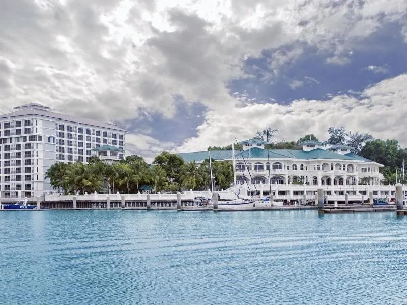 Avillion Admiral Cove