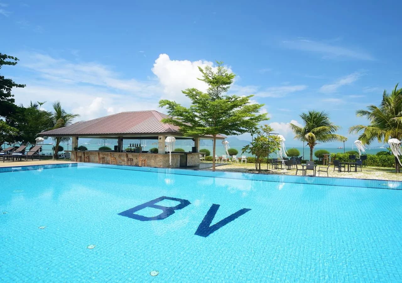 Bella Vista Waterfront Resort & Spa 5