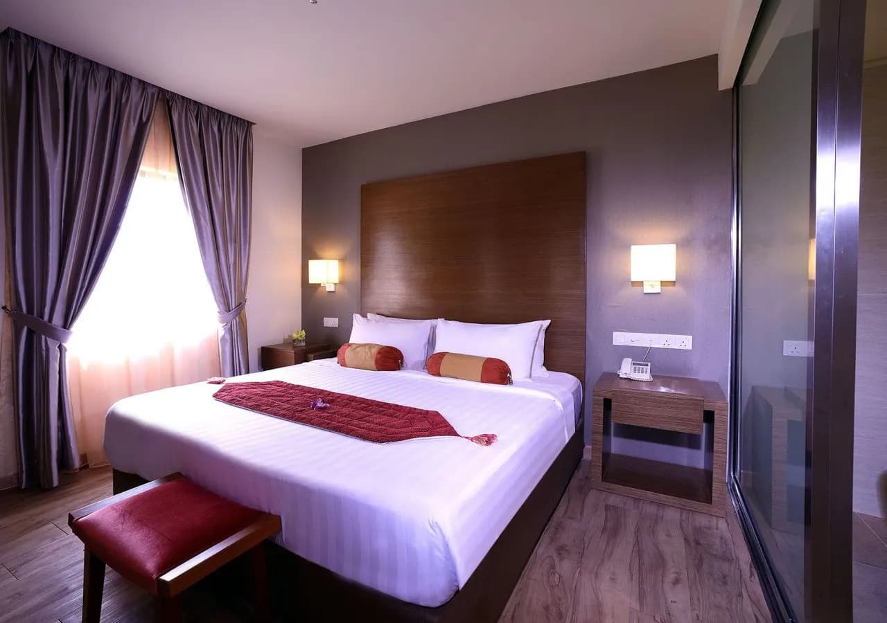 Bella Vista Waterfront Resort & Spa 4