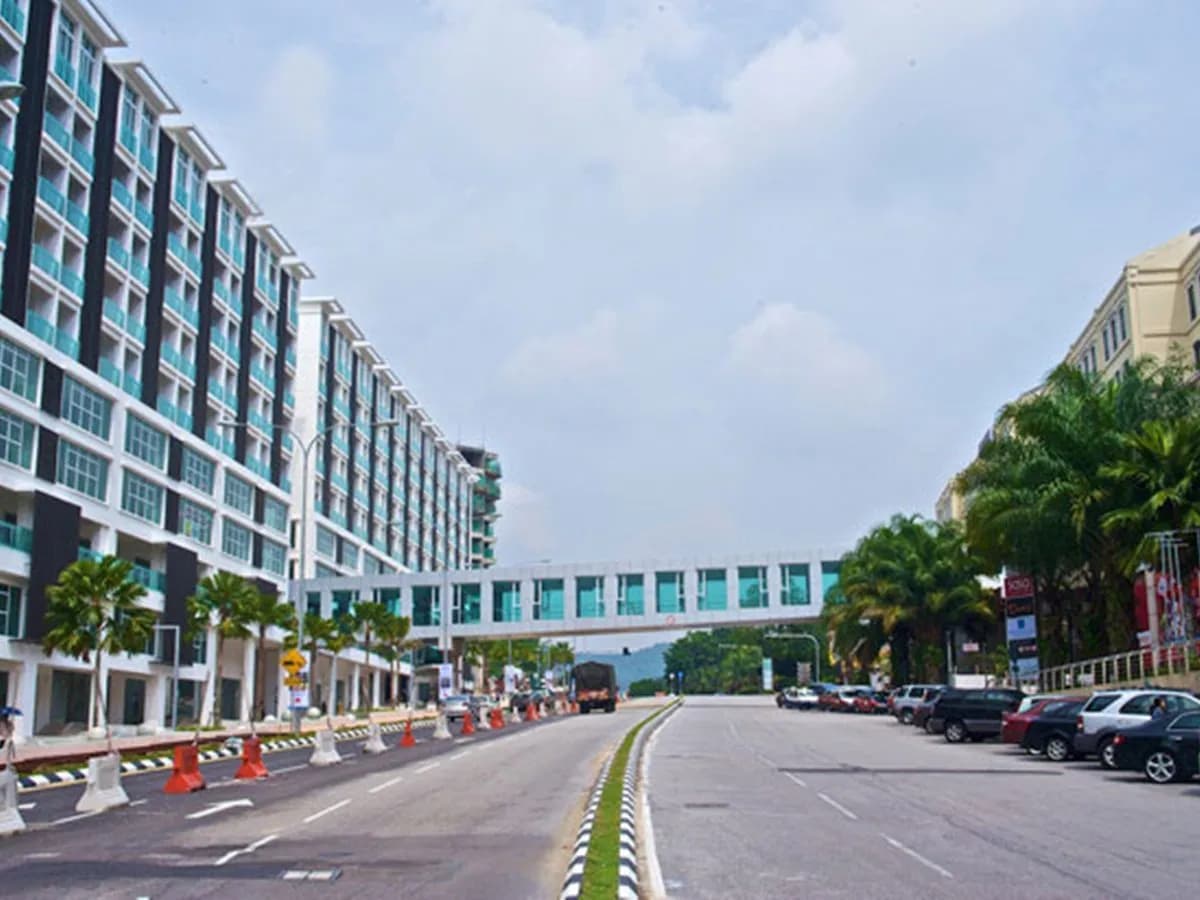 Damas Suites & Residences 4