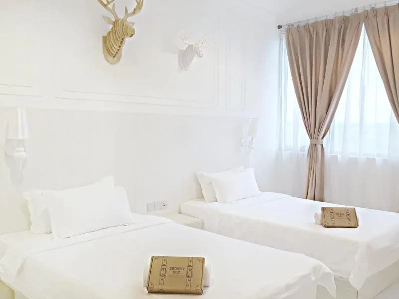 Creator Hotel 4