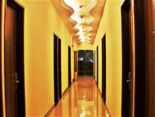 Golden Palace Hotel 4