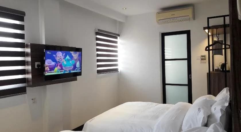 Styles Hotel 2
